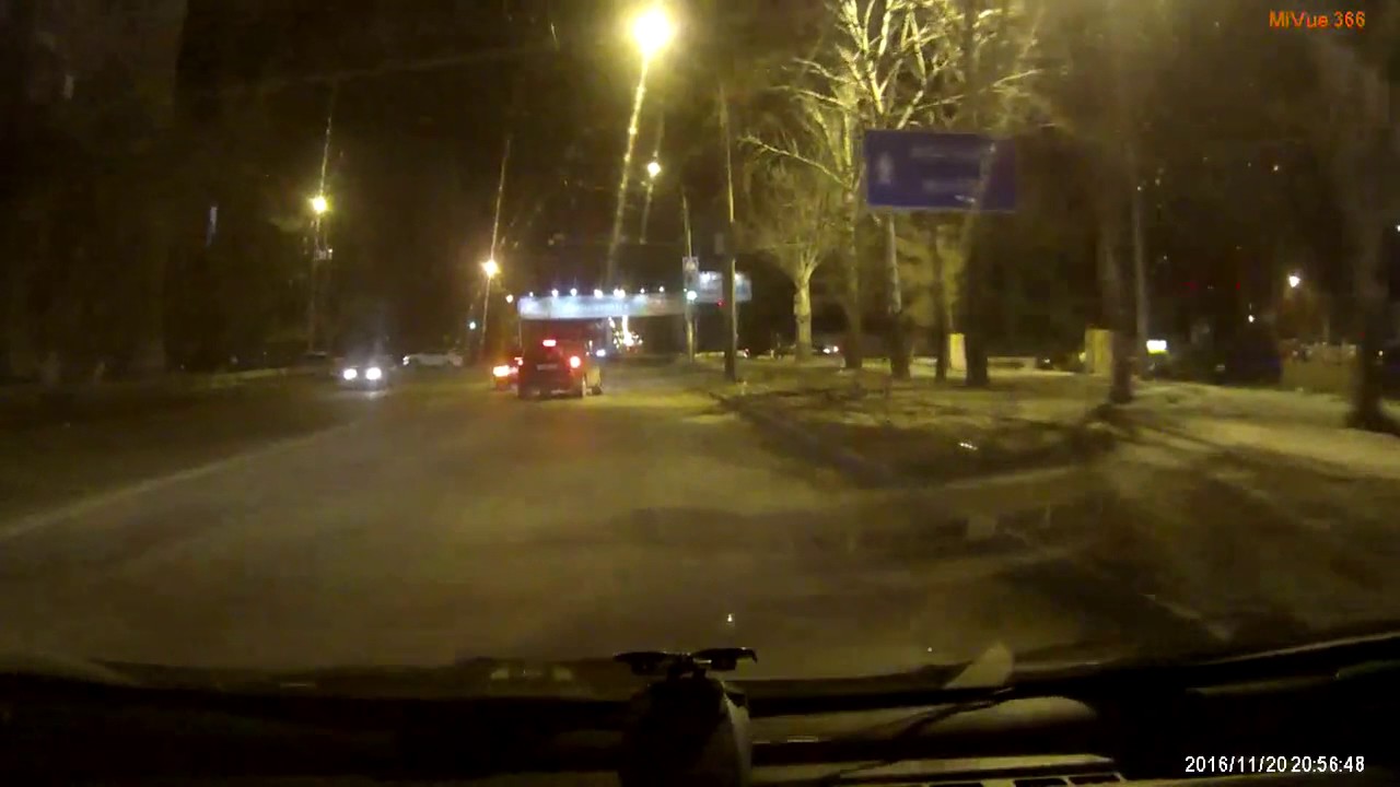 Сильно близорукий водитель Кашкая и отбойник