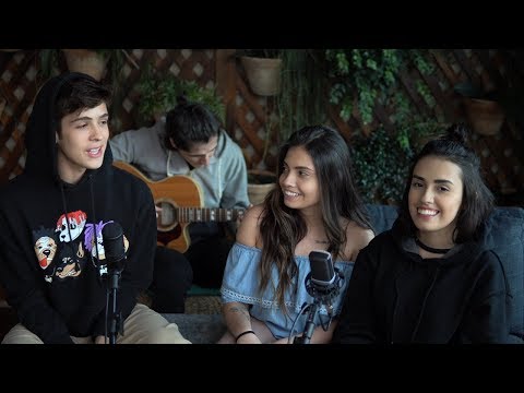 Carol & Vitoria feat. João Guilherme - Manual (Acústico)