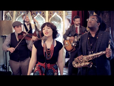 Tatiana Eva-Marie & Avalon Jazz Band - Souvenirs Souvenirs (Johnny Hallyday)