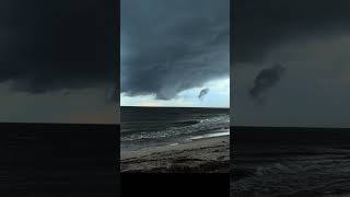 A train of #tornado producing supercells crossing Delaware Bay into New Jersey