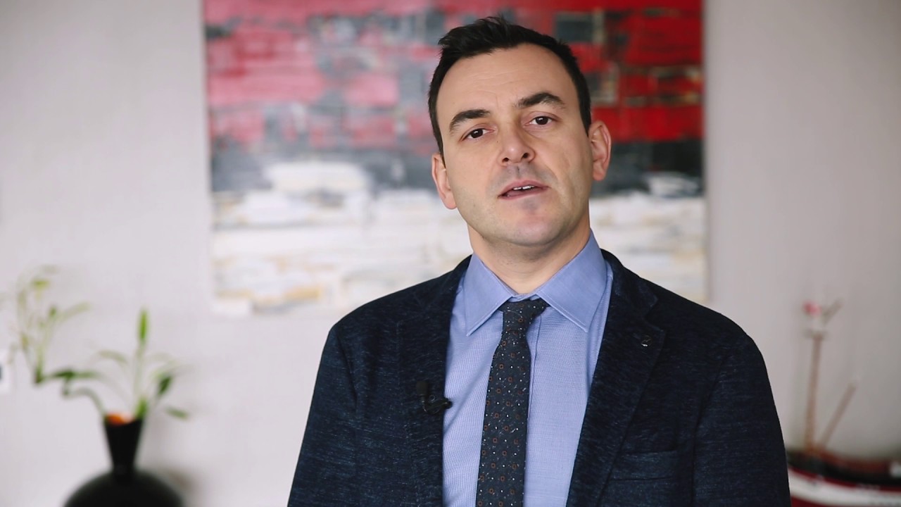 Göz Seğirmesi Neden Olur? Tedavisi