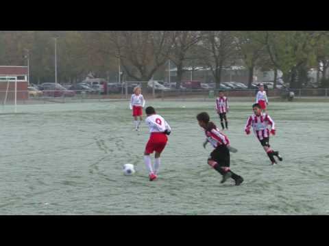 Zaterdag 12-11-2016: Alphense Boys JO11-1 - Noordwijk JO11-1, (ruststand 1-2)