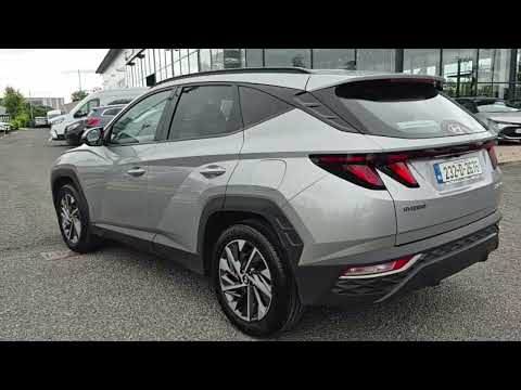 Hyundai Tucson Executive 1.6 Diesel 5dr - Image 2