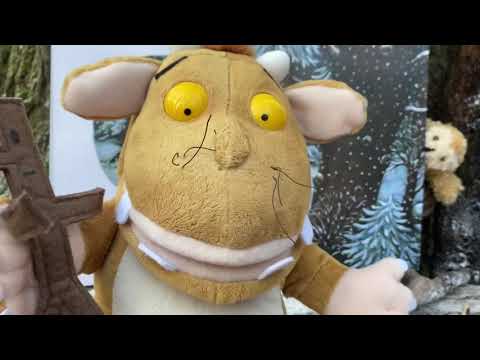Gruffalo child with puppets