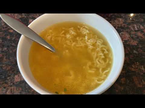 Microwave Ramen Noodles Instructions  - How To Cook Ramen In The Microwave - easy dinner now! 🍜😋