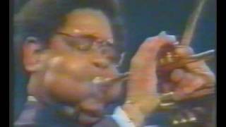 Oscar Peterson trio w/Dizzy Gillespie - Autumn leaves