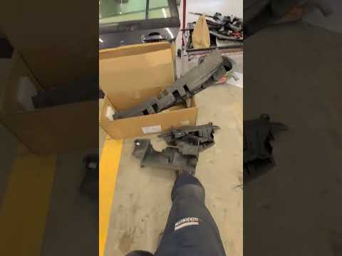 Nissan kicks front bumper removal inside plastic support radiator support