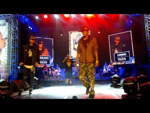 LOGIC20 vs ENSILABAS- octavos de  Final -   Red Bull Batalla de los Gallos Perú 2015