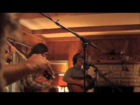 The Steel Wheels - Redwing -  feat. Robin and Linda Williams