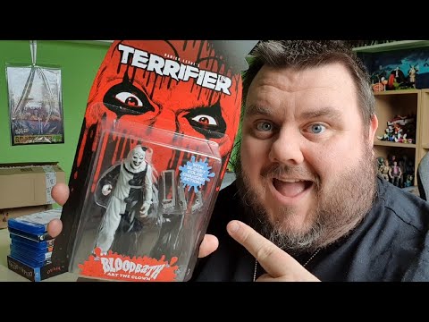 Terrifier Art The Clown Blood Bath Trick or Treat Studios Action Figure Unboxing & Review