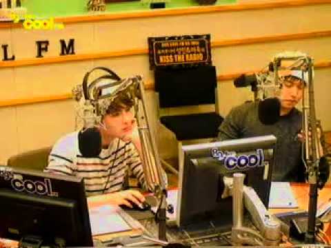 120209 Sukira - Sungmin, Ryeowook DJ