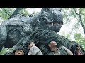 The Boy Accidentally Disturbs The Dinosaur To Eat And Is Targeted By The Dinosaur