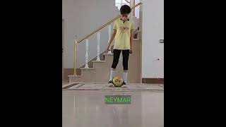 Download lagu skills Amir and Messi Neymar Ronaldo 💙❤⚽️😱 mp3