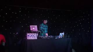 Oliver Francis - AahYeahh (Live in Pittsburgh, PA)