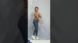 Download lagu CHANDRIKA CHIKA yang viral dengan goyangannya di tiktok #shorts #chika #videoshorts mp3