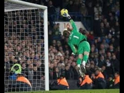 AS 3 DEFESAS LENDÁRIAS DO FUTEBOL