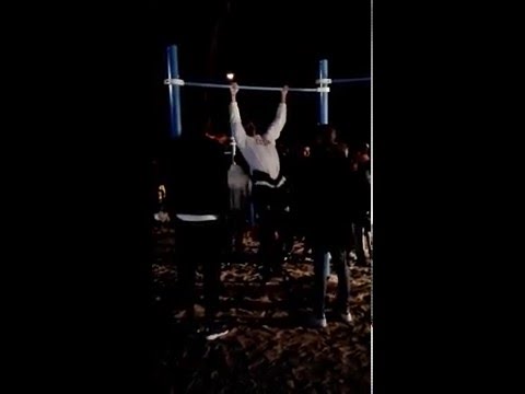 15 Weighted pull ups +32kg king of the bars 2016 -Spain