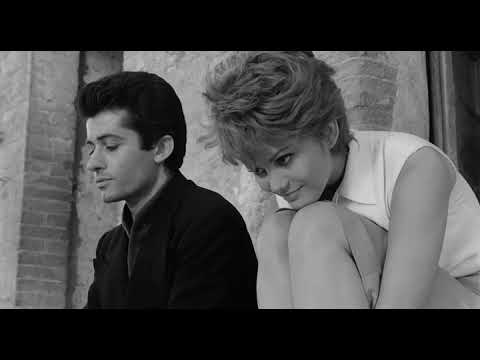 Fa la smorfiosa, ma non l'ha mai guardata neanche un cane