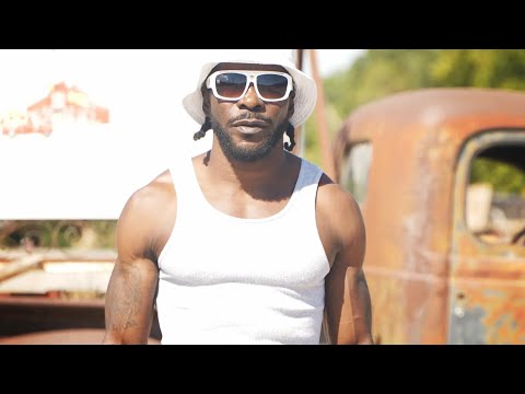 BlackLioN- A LITTLE LOVE