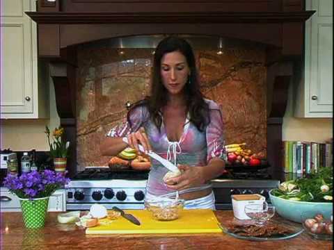 How to Make Raw and Vegan Onion Dip | Diana Stobo