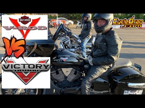 HARLEY V-ROD VS. VICTORY BAGGER IN UNPREDICTABLE MOTORCYCLE DRAG RACING GRUDGE MATCH