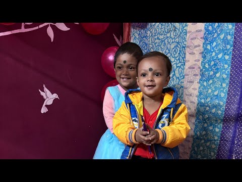 Dhriti's 2nd Cake cutting by Her beloved kaka & kakis and Pingu Vai.