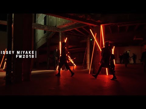 Issey Miyake | Fall Winer 2018 Fashion Show