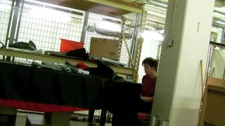 Léø Elso - Le Plus Beau Du Quartier (Carla Bruni Cover)