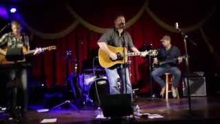 J Michael Harter - live at The Western in Scottsdale, AZ (March 2014) singing "Sugar & Gasoline"