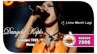 Download lagu Live Konser Dangdut ~ Ratna Antika -  Lima Menit Lagi @GRESIK 5 FEBRUARI 2006) mp3