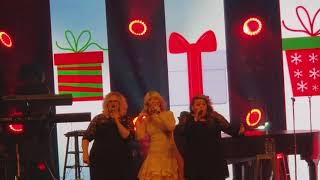 Natalie Grant / Santa Claus is Coming to town