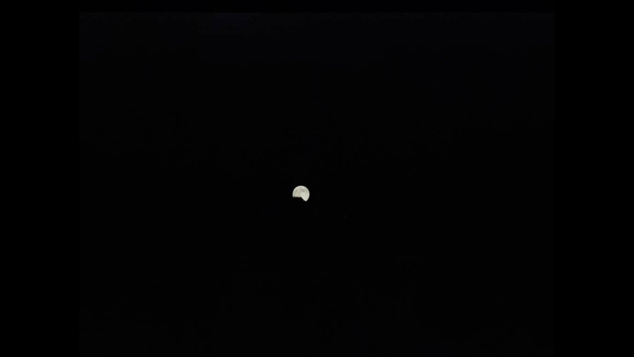 Watch Now LUNA CHE SORGE LUNA CHE SORGE
