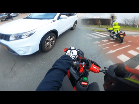 Derbi Stage6 88 x Yamaha 96 - Wheelies ,CRASH?,POLICE and more