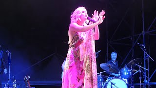 Joss Stone - Don&#39;t Cha Wanna Ride + Bad Habit + You Got The Love - Trieste 2022