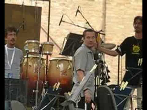 Mondo Cane, Bologna 2008 - soundcheck (Aiello's dancing)