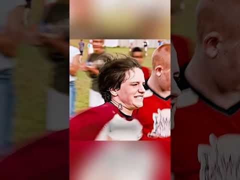 Todos zombavam dele, até que uma garota se tornou sua melhor amiga