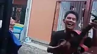 Download lagu Pengamen kocak abizz !! Yang nanggap kena sindir  😂😂 mp3