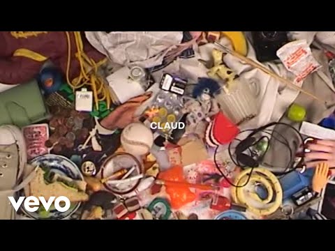 Claud - Crumbs (Official Lyric Video)