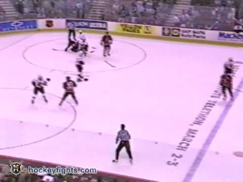 Reid Simpson vs Dennis Vial