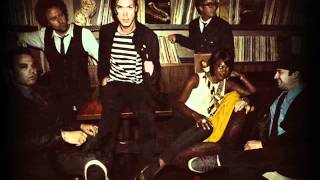 Pickin Up The Pieces (Live) - Fitz and the Tantrums