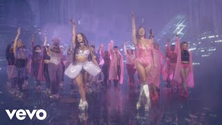 Kadr z teledysku Rain On Me tekst piosenki Lady Gaga & Ariana Grande