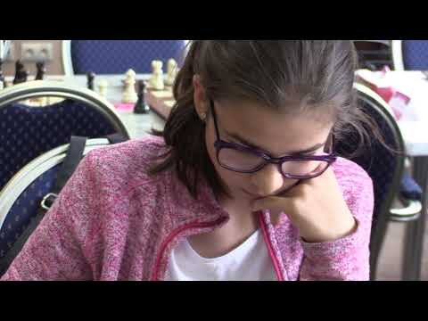 D14 7.1. Šošovičková Jana - WFM Ševčíková Lucia ½ - ½