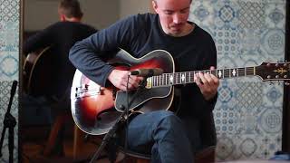Video thumbnail for Epiphone Triumph 1945 by Jakub Żołubak