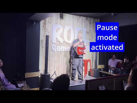 Drunken Hecklers vs Musical Comedian - it'll end in tunes!!!