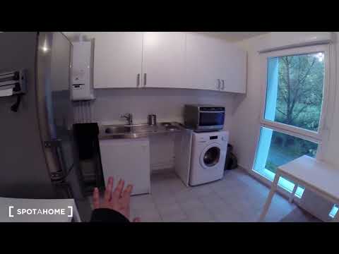 Modern studio apartment for rent near metro in Montreuil - Spotahome (ref 146710)
