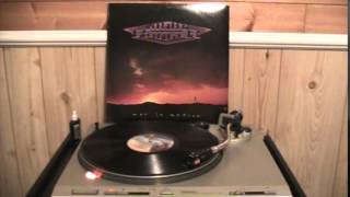 Night Ranger - Halfway to the Sun (Vinyl)