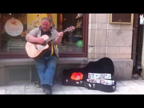 [Dave Stewart - Don't stop believin'] Stockholm Street Artist
