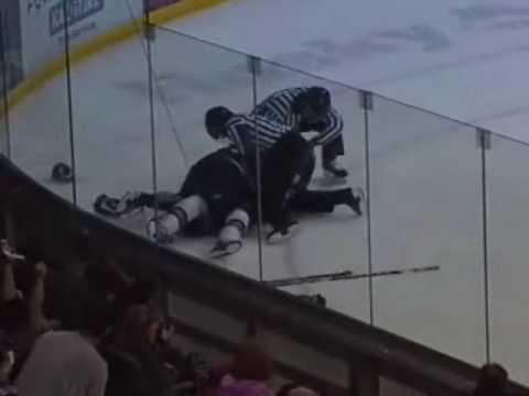 Matt MacKenzie vs Cam Braes