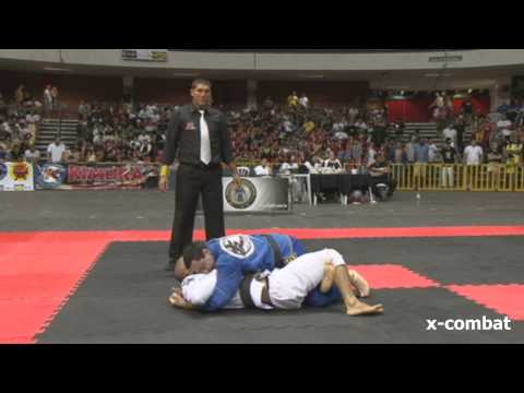 MUNDIAL ROCKSTRIKE 2012 - Thiago Rocha x Ailton Souza by X-COMBAT