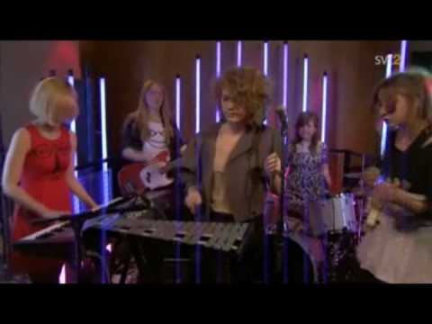 Those Dancing Days - Hitten Live